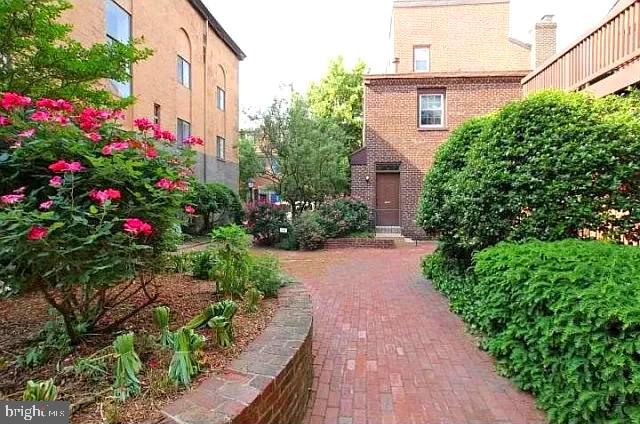1110 Lombard Street, Unit 16 Philadelphia, PA 19147 - Photo 21 of 23 Common Courtyard