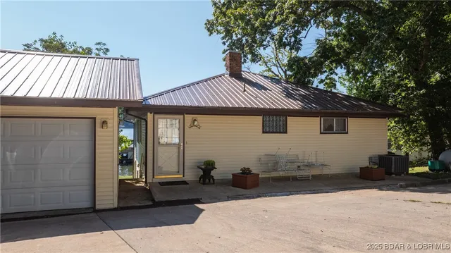 $699,800 | 900 Buckridge Road, Climax Springs, MO 65324