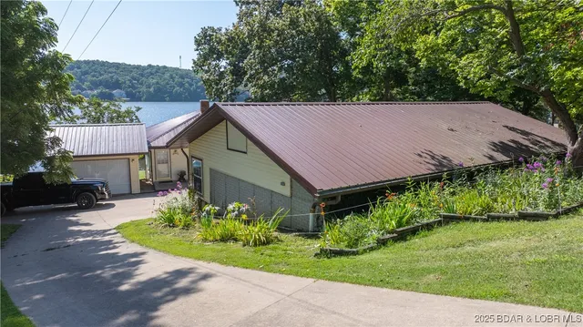 $699,800 | 900 Buckridge Road, Climax Springs, MO 65324