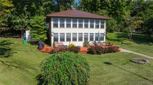 $699,800 | 900 Buckridge Road, Climax Springs, MO 65324