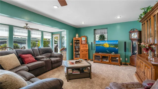 $699,800 | 900 Buckridge Road, Climax Springs, MO 65324