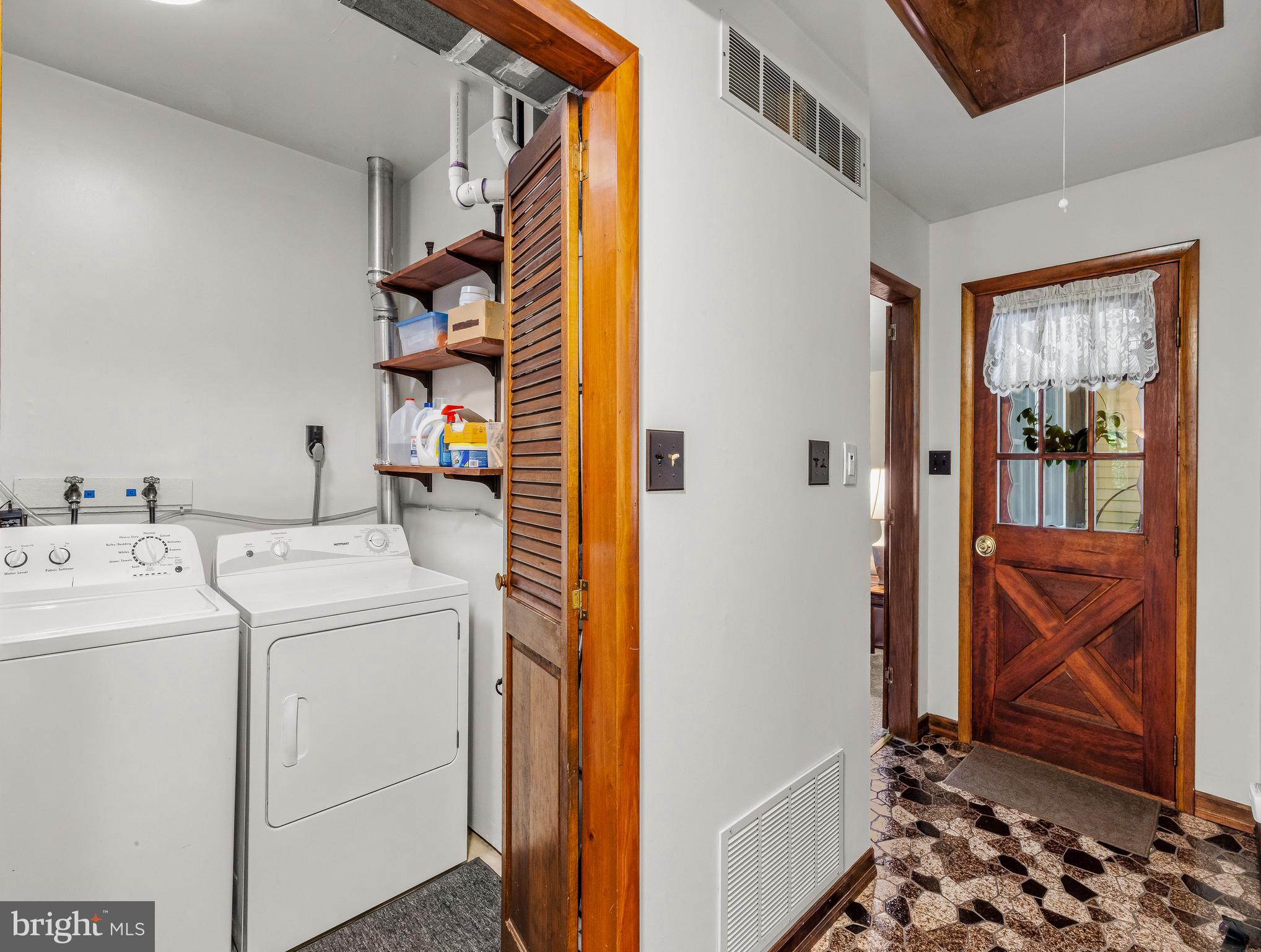 19 Miller Drive Sewell, NJ 08080 - Photo 9 of 20 a utility room with dryer and washer