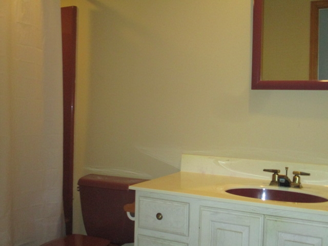 303 Rochester Road Northeast Poplar Grove, IL 61065 - Photo 17 of 24 Gallery Image 17