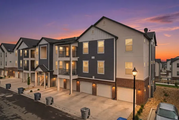 $314,900 | 884 Van Dyne Drive, Unit E203, Saratoga Springs, UT 84045