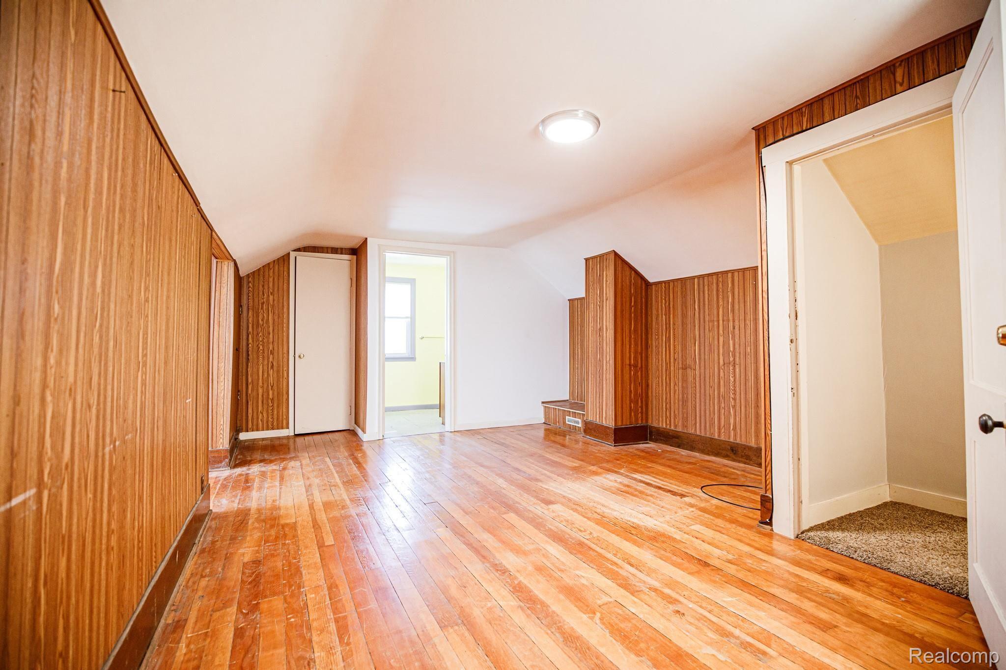 336 Stratford Road Ferndale, MI 48220 - Photo 18 of 29 463A9257.jpg