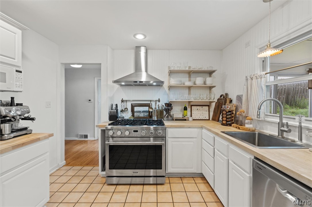 141 Edgehill Road Syracuse, NY 13224 - Photo 17 of 50