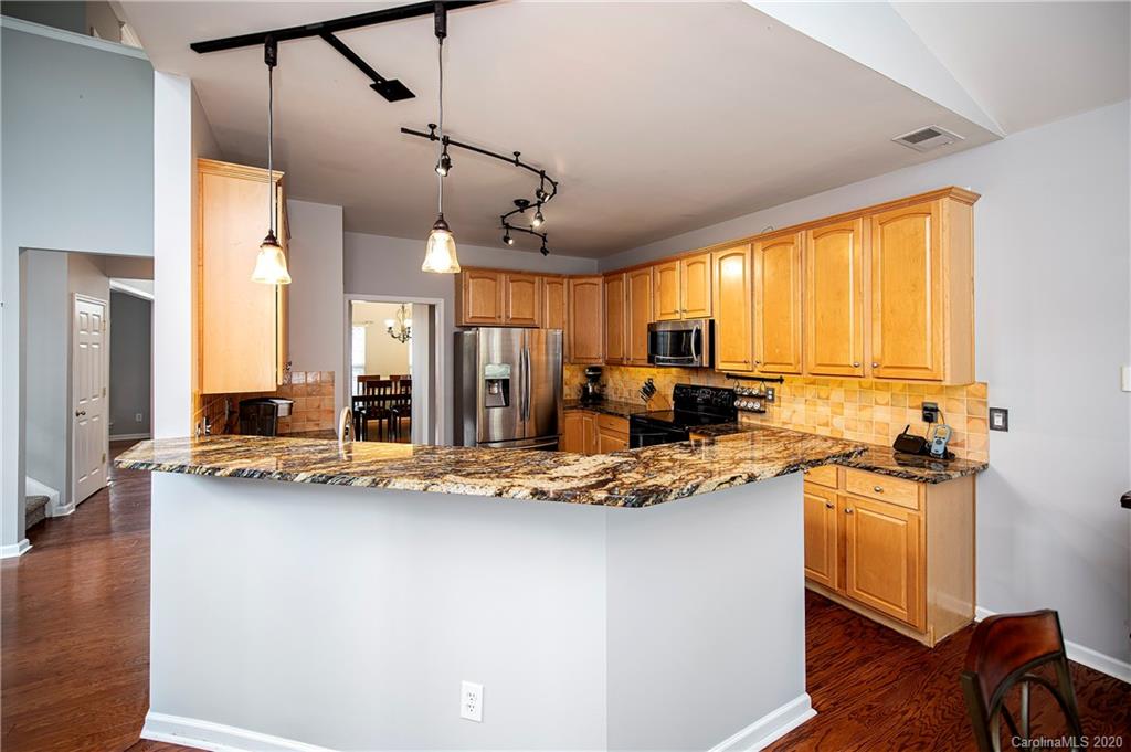 6313 Hawks Eye Court Fort Mill, SC 29708 - Photo 4 of 23 Gallery Image 4