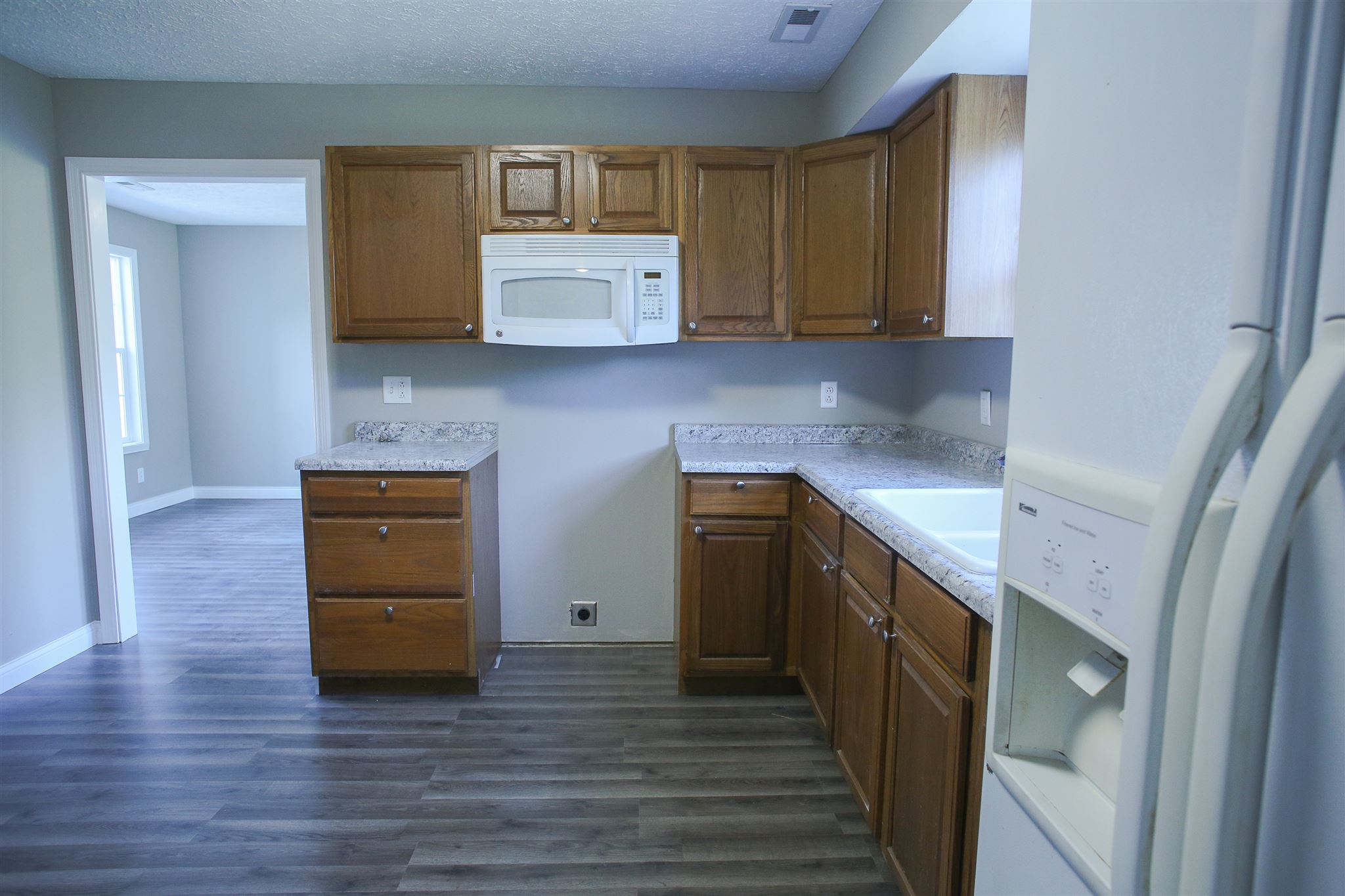 12101 Deerfield Loop Delphi, IN 46923 - Photo 10 of 33 Gallery Image 10
