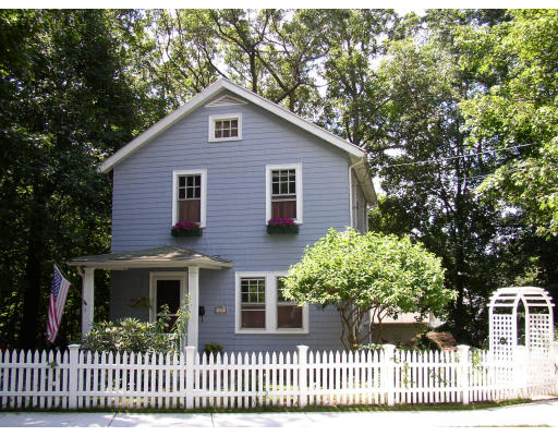 47 Ottawa Road Arlington, MA 02476 - Photo 1 of 10 Gallery Image 1