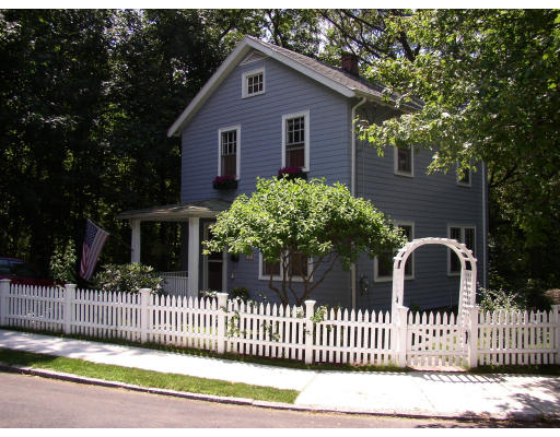 47 Ottawa Road Arlington, MA 02476 - Photo 2 of 10 Gallery Image 2