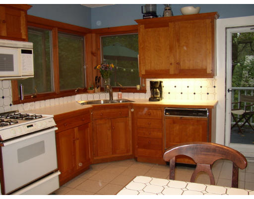 47 Ottawa Road Arlington, MA 02476 - Photo 6 of 10 Gallery Image 6