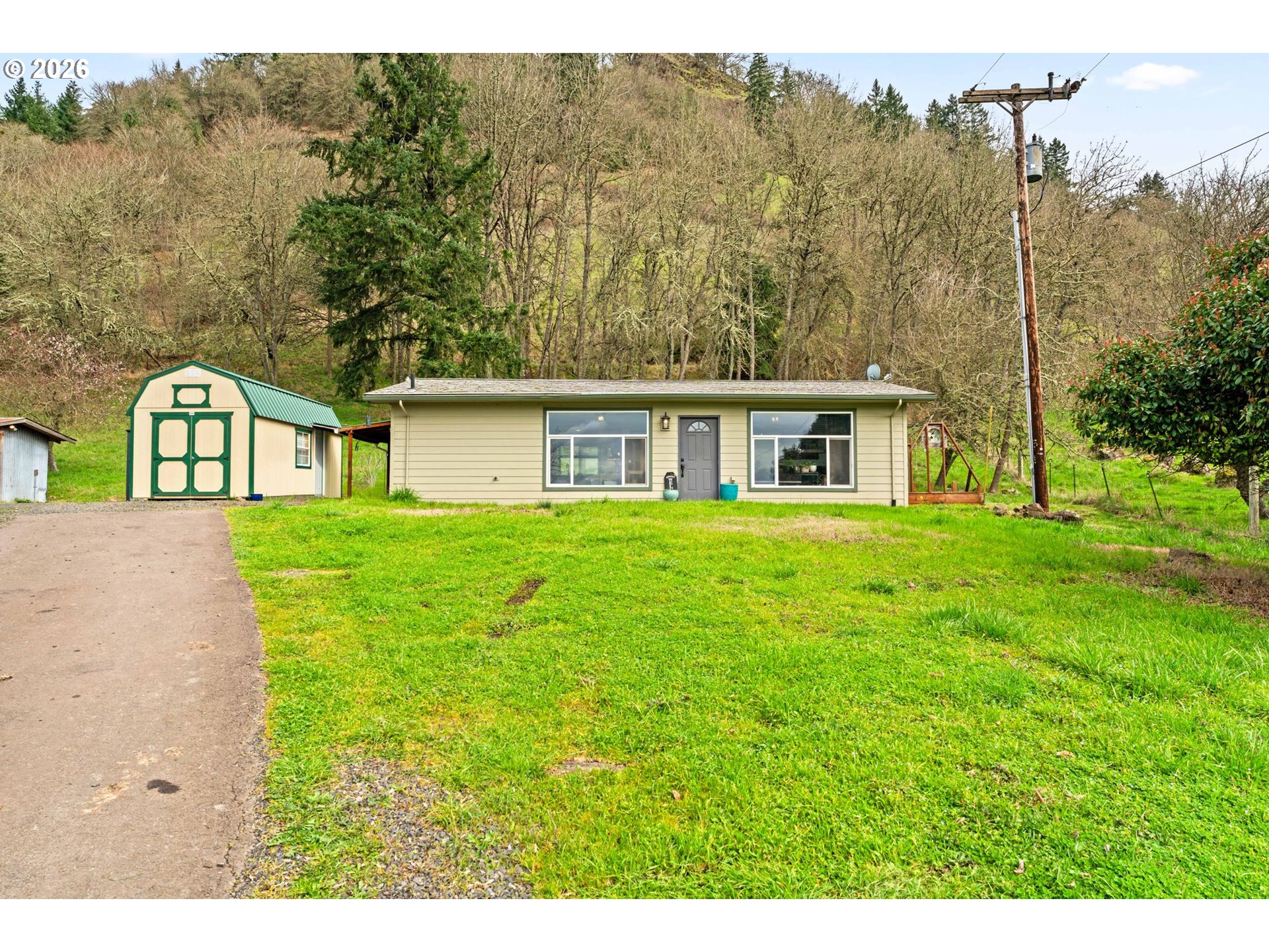 93313 Westpoint Road Harrisburg, OR 97446 - Photo 3 of 28 Gallery Image 3