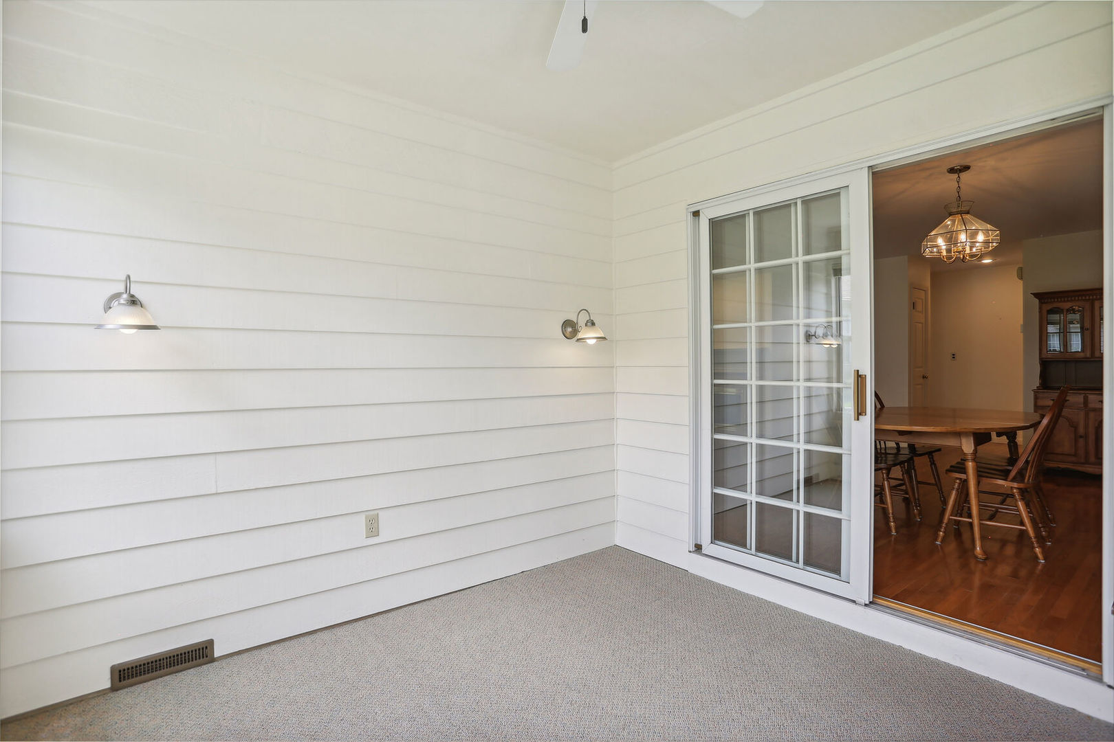 1414 Old Farm Road, Unit B Champaign, IL 61821 - Photo 23 of 30 Gallery Image 23