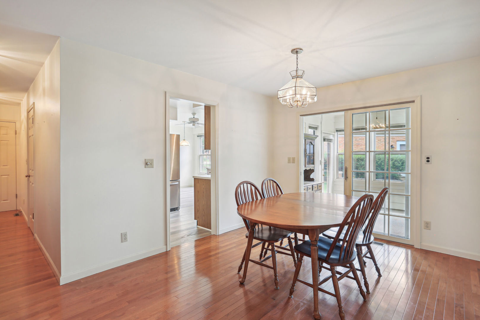 1414 Old Farm Road, Unit B Champaign, IL 61821 - Photo 6 of 30 Gallery Image 6