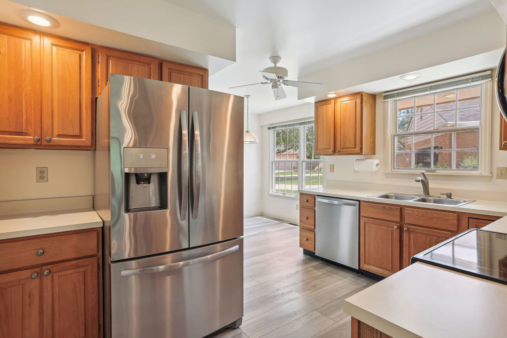 1414 Old Farm Road, Unit B Champaign, IL 61821 - Photo 8 of 30 Gallery Image 8