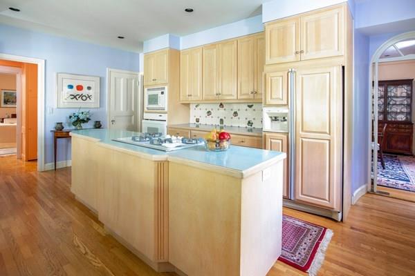 14 Lawrence Road Newton, MA 02467 - Photo 5 of 18