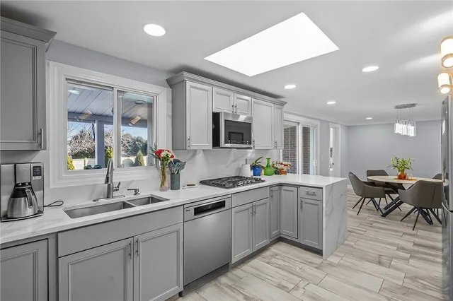 $579,000 | 366 Woodbine Street, Cranston, RI 02910