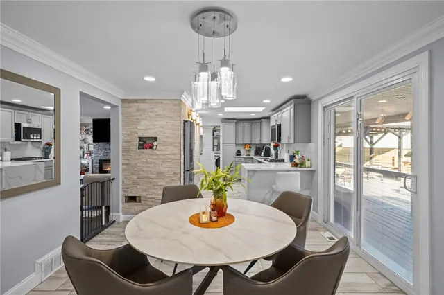 $579,000 | 366 Woodbine Street, Cranston, RI 02910