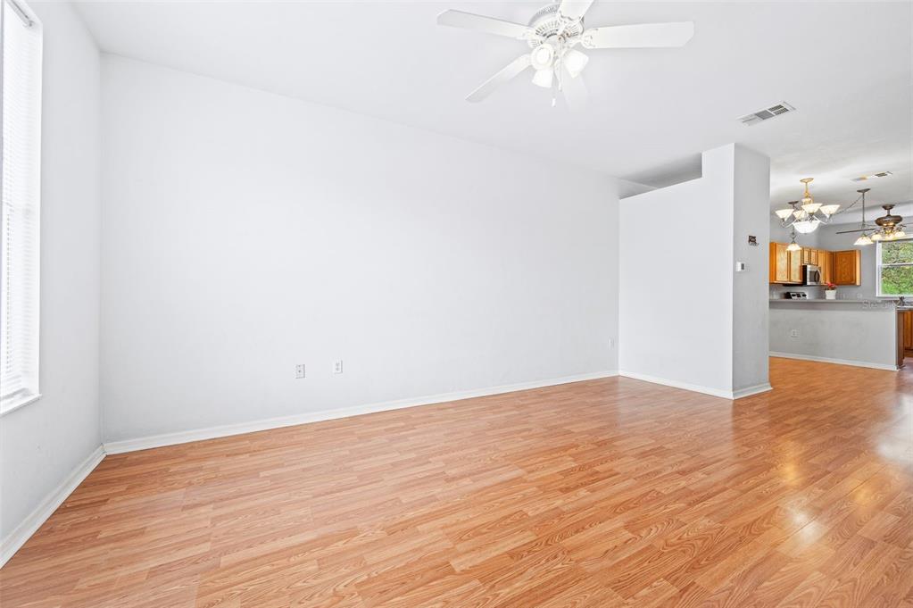 3970 Southwest 20th Avenue, Unit 903 Gainesville, FL 32607 - Photo 4 of 32