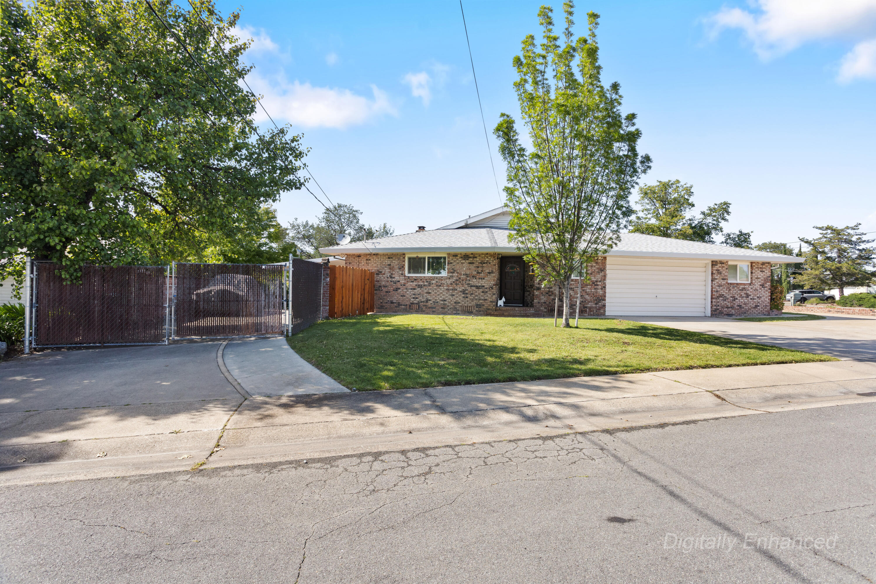 3605 Tamarack Drive Redding, CA 96003 - Photo 5 of 35 Exterior04