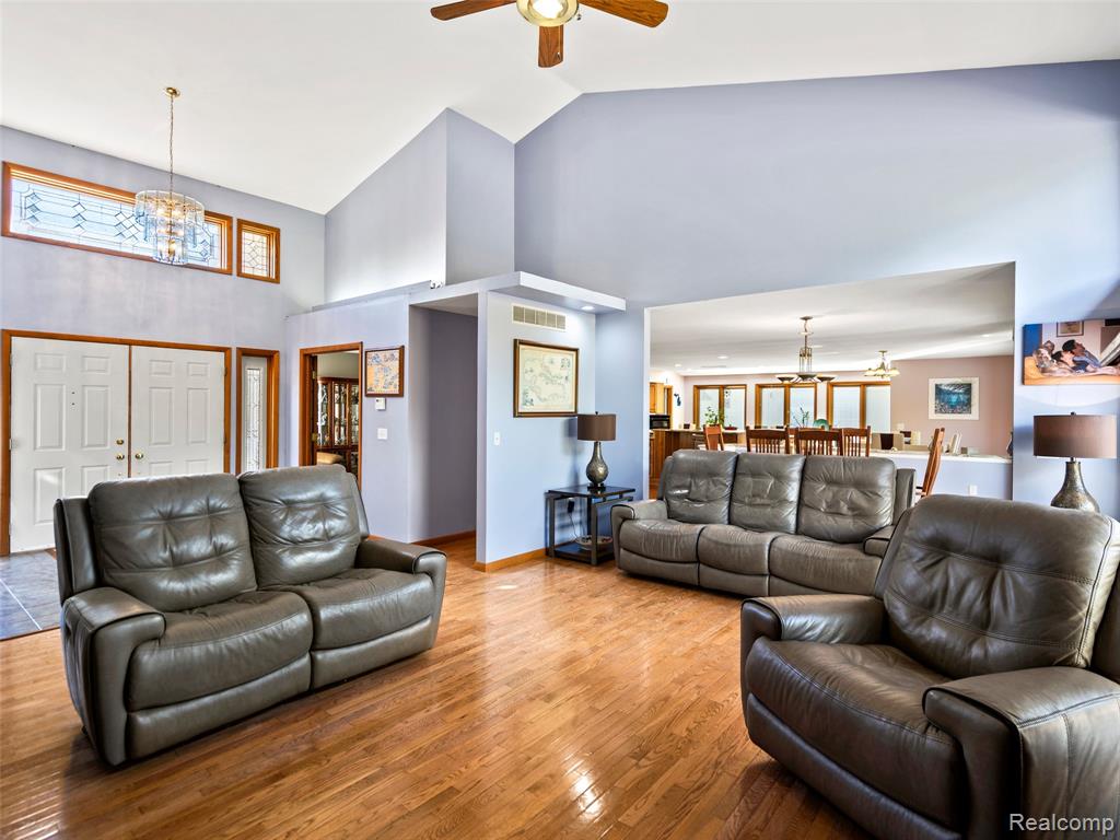 7286 Pine Knob Road Clarkston, MI 48348 - Photo 10 of 71