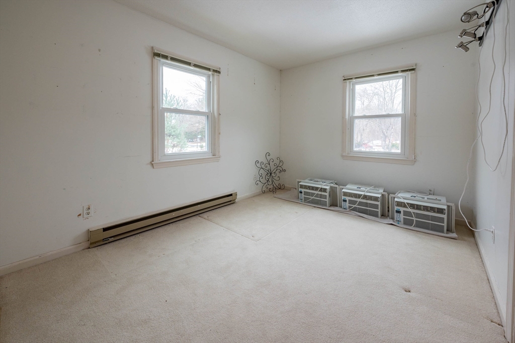 2 Dwight Circle Amherst, MA 01002 - Photo 11 of 28