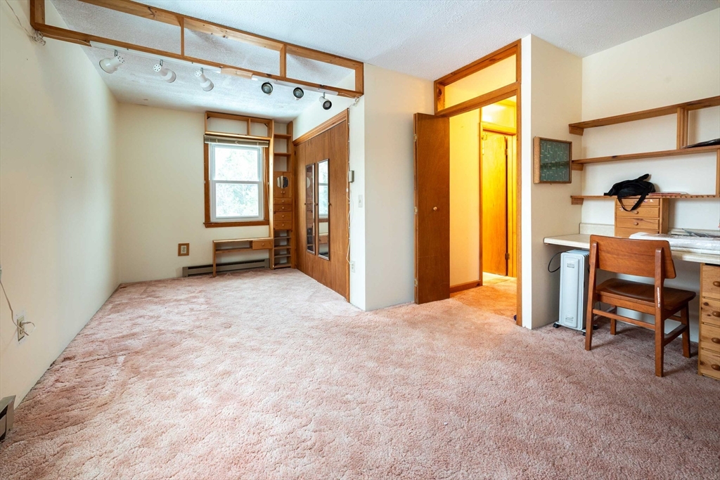 2 Dwight Circle Amherst, MA 01002 - Photo 14 of 28