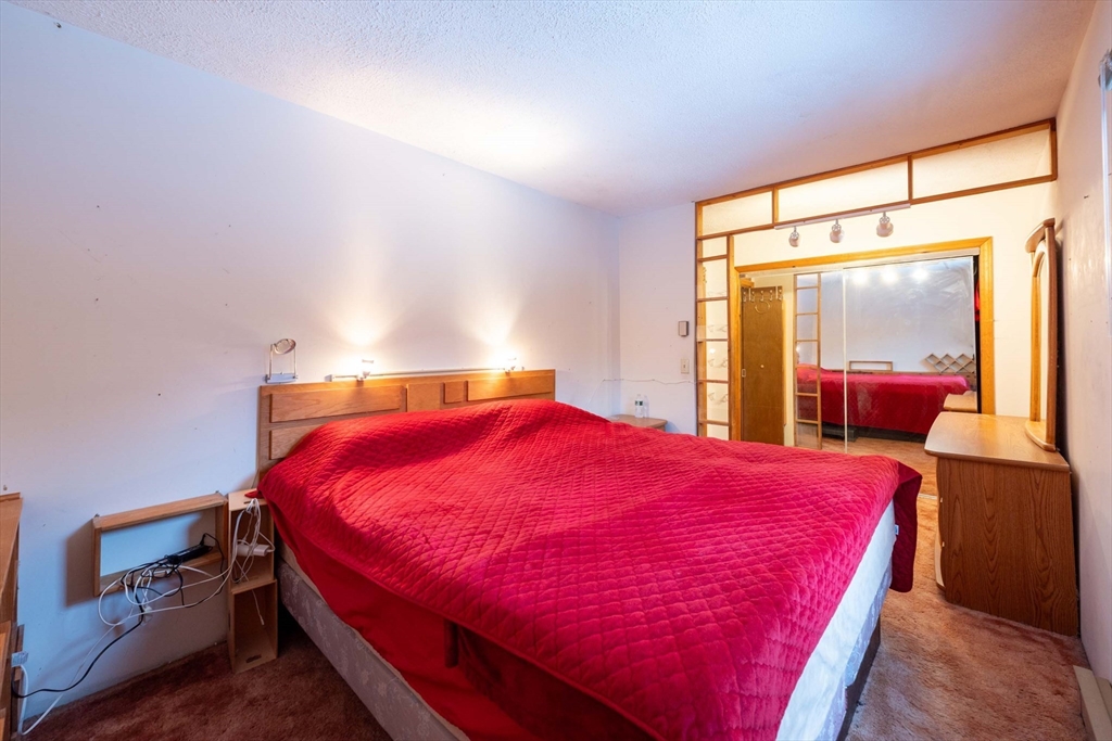 2 Dwight Circle Amherst, MA 01002 - Photo 16 of 28