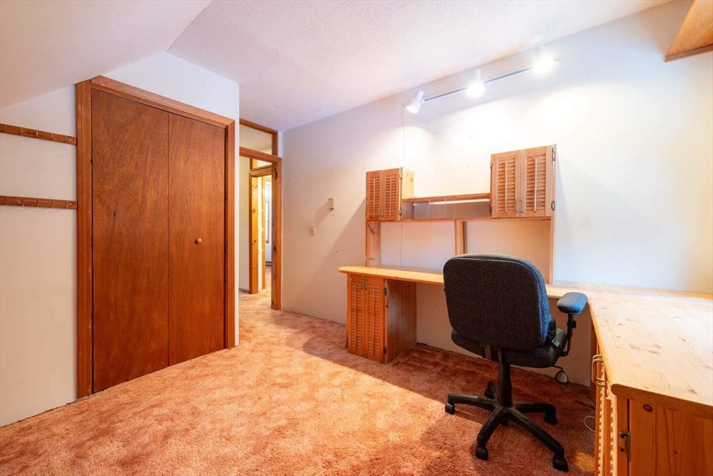 2 Dwight Circle Amherst, MA 01002 - Photo 18 of 28