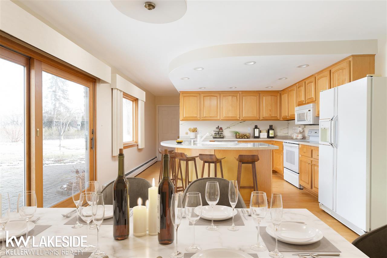 501 Longford Drive Rochester, MI 48309 - Photo 11 of 38 50064535-10.JPG