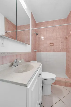 $1,500 | 201 Southwest 51st Court, Unit 3, Miami, FL 33134