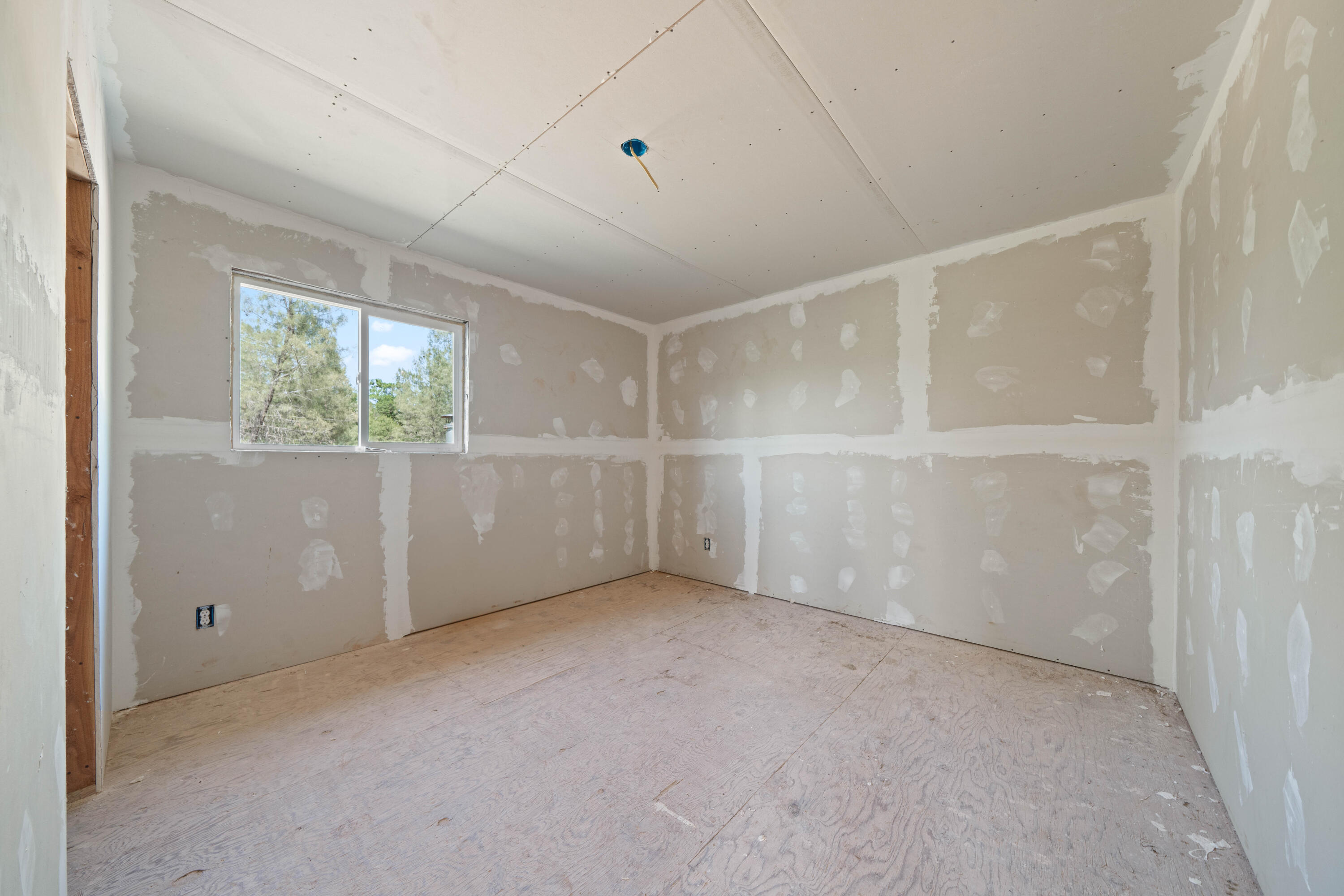 13599 Oak Run Road Oak Run, CA 96069 - Photo 11 of 16 13599 Oak Run Road