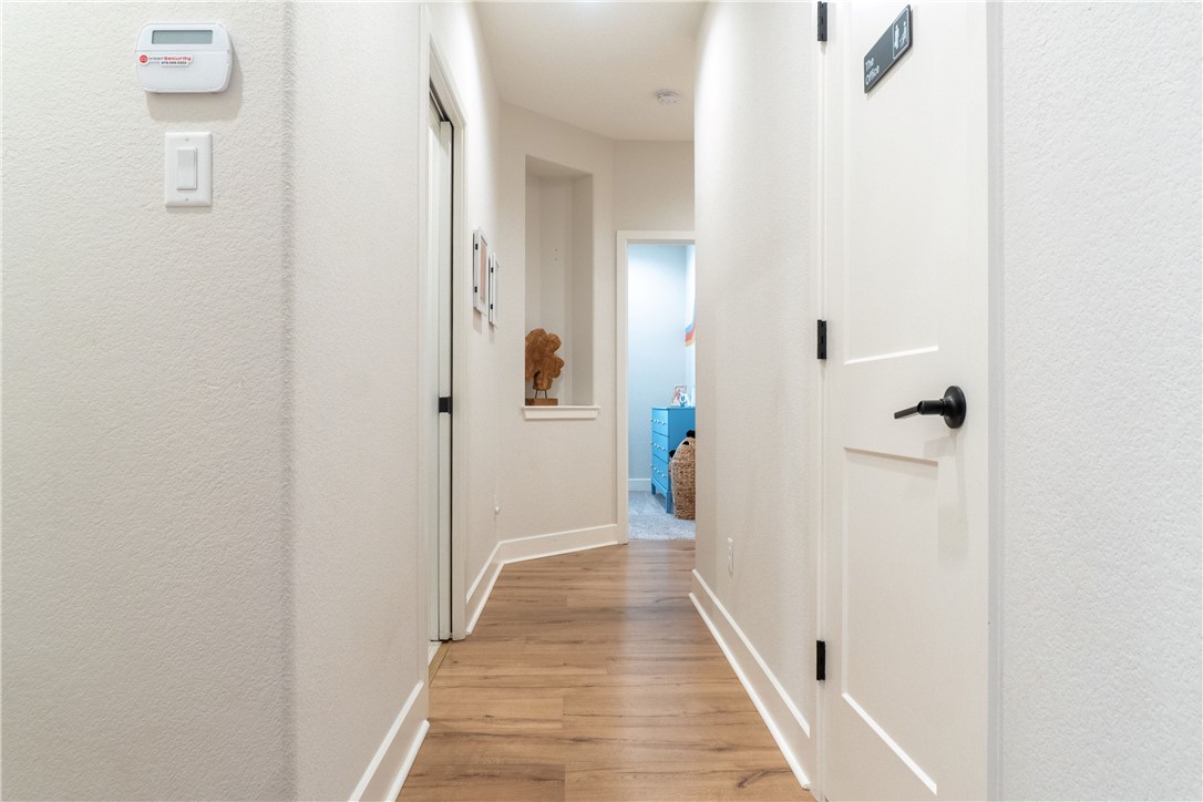 4205 Kalalau Court Bryan, TX 77802 - Photo 7 of 31