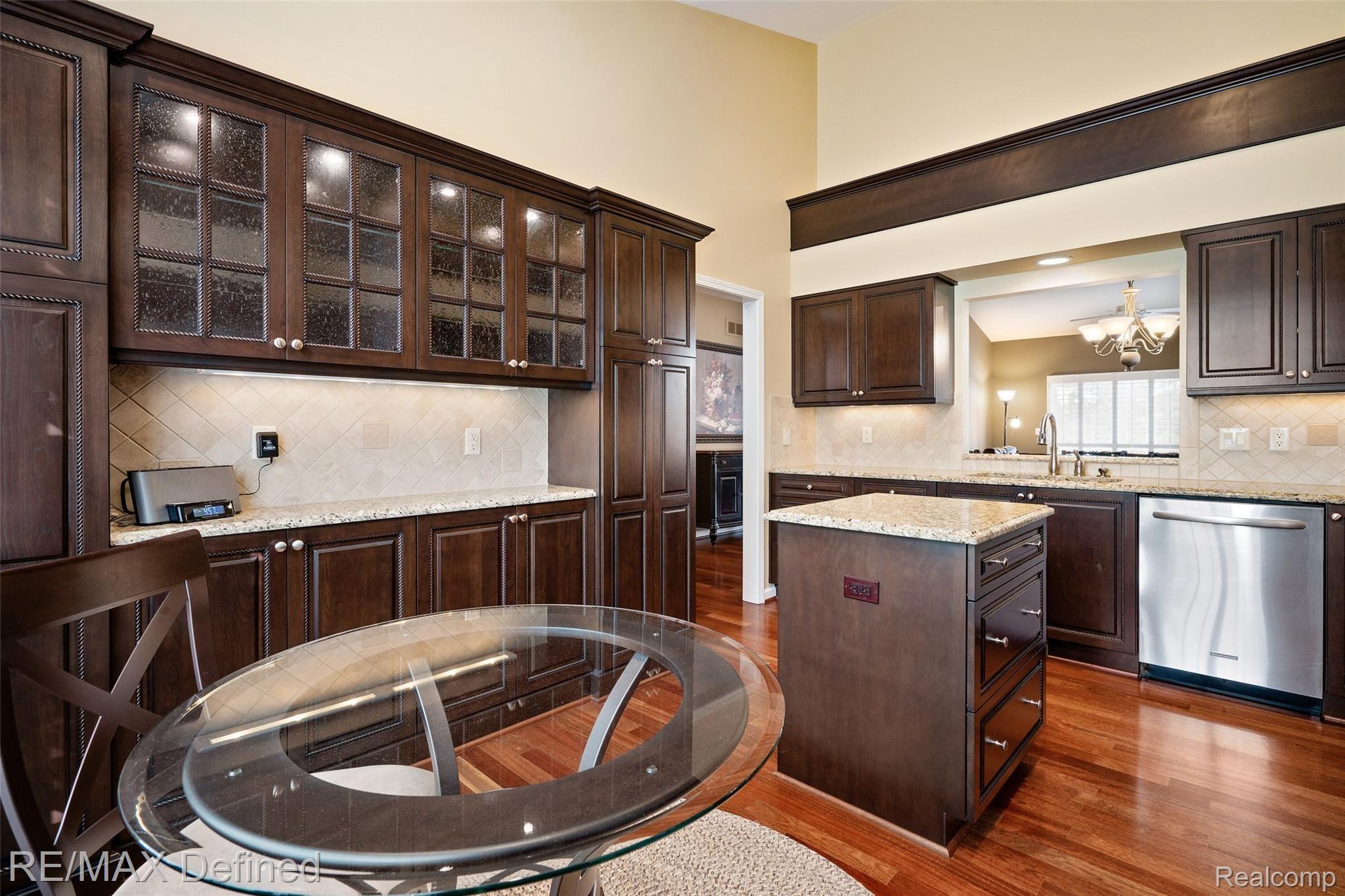 1606 Boulder Court Rochester, MI 48306 - Photo 15 of 43 1606-Boulder-Ct-17.jpg