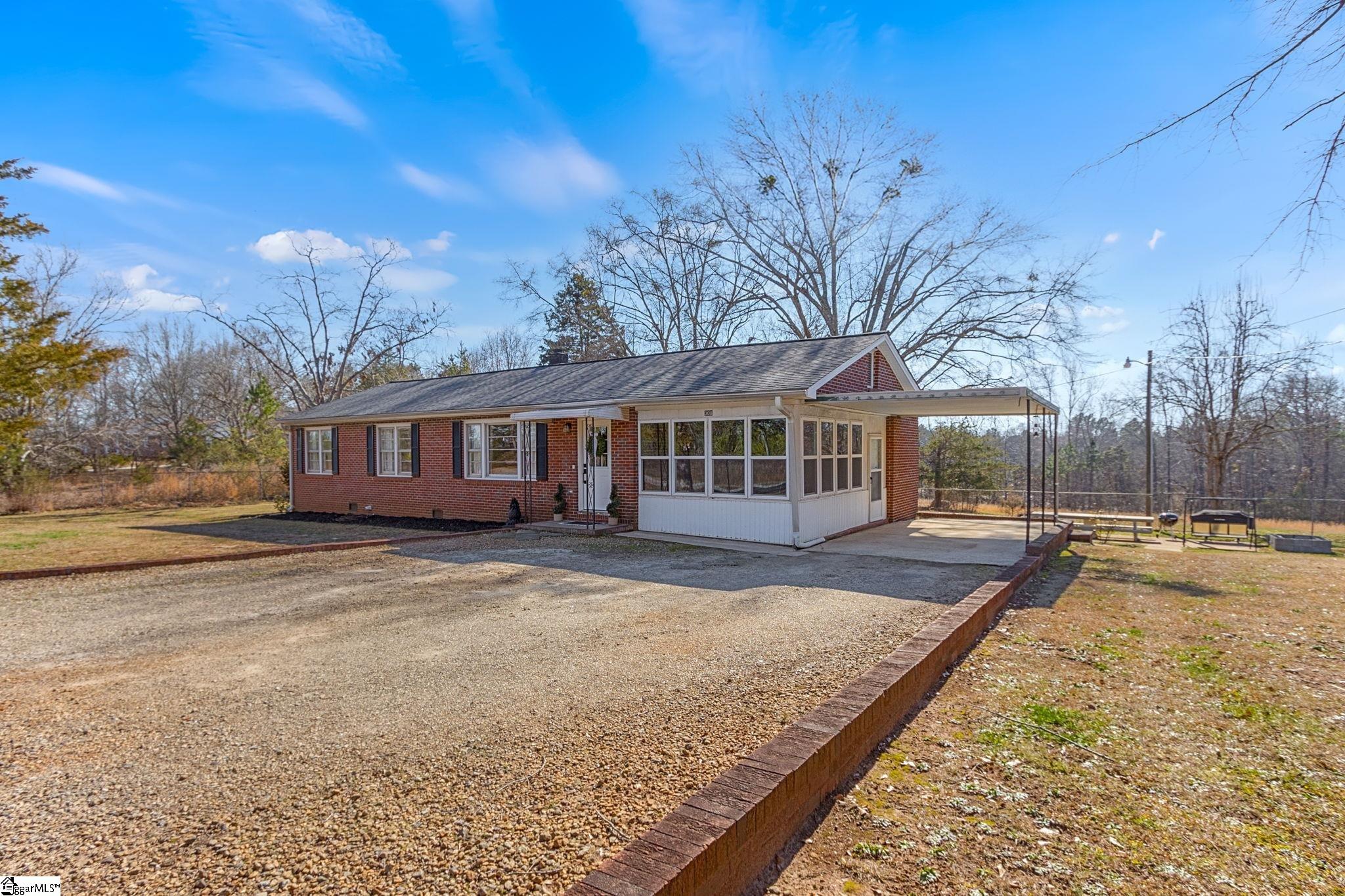308 Crosswell School Road Easley, SC 29640 - Photo 1 of 34 Gallery Image 1