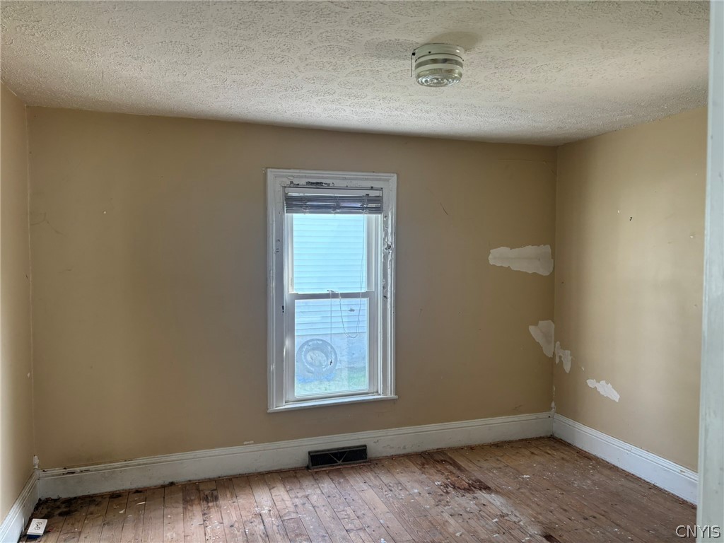 809 Davidson Street Watertown, NY 13601 - Photo 4 of 14