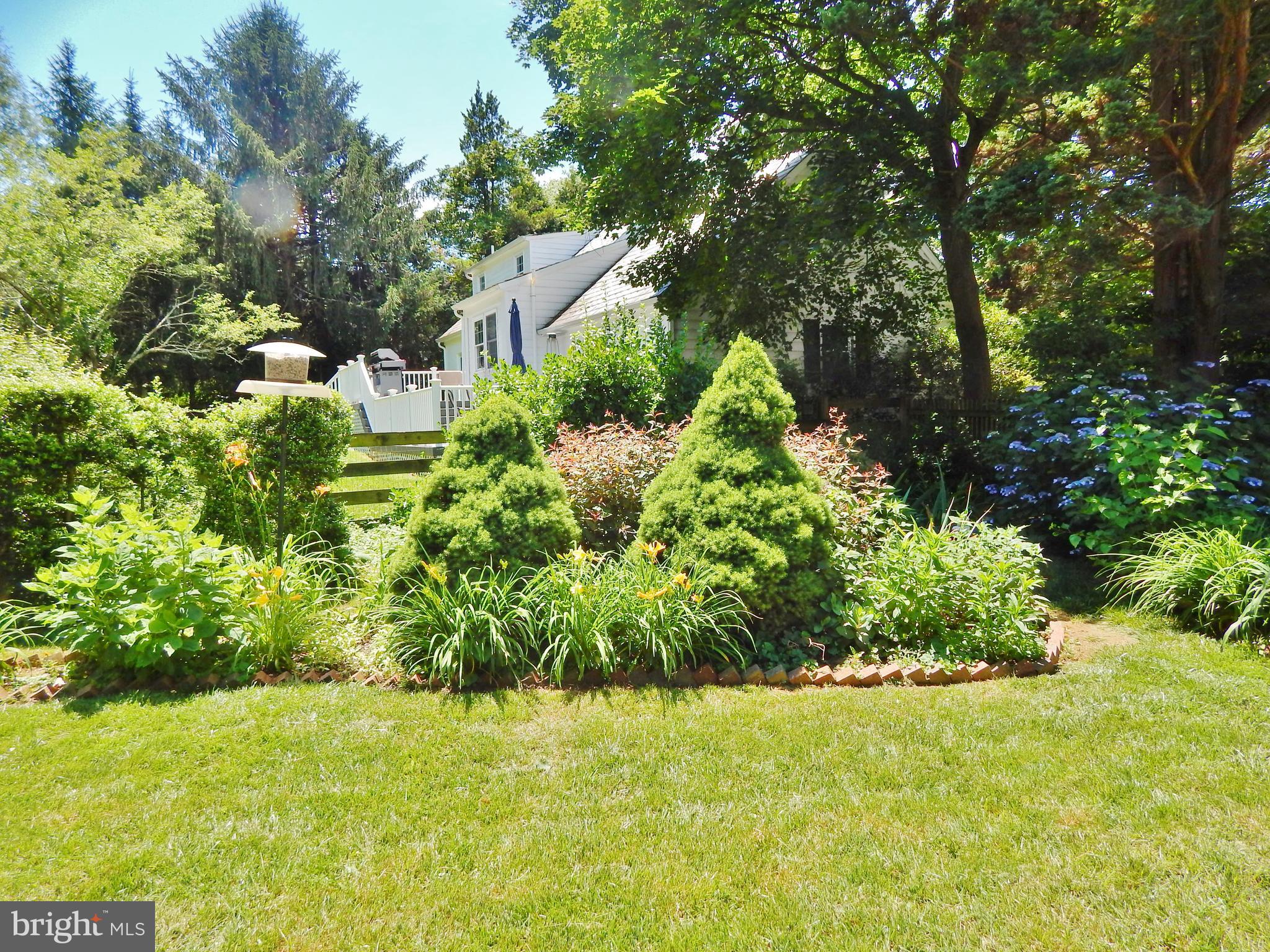 1229 Dulaney Valley Road Towson, MD 21286 - Photo 52 of 58 Landscaping