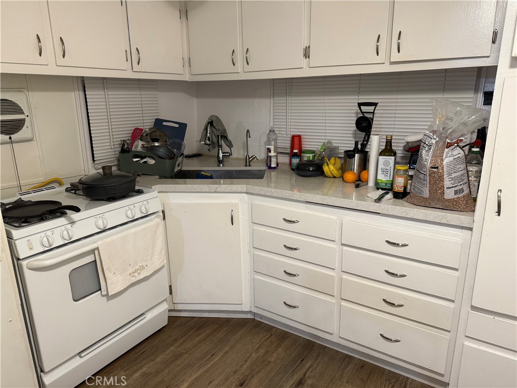 6665 Long Beach, Unit B23 Long Beach, CA 90805 - Photo 7 of 8