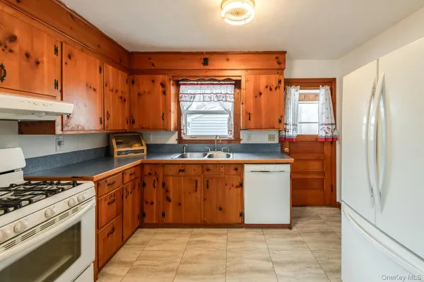 $359,900 | 6 Adams Street, Wappingers Falls, NY 12590