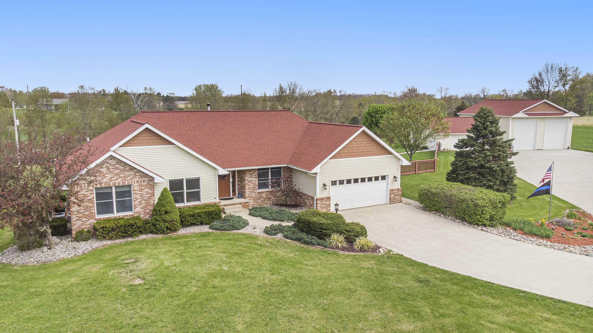 9786 Waterman Road Brooklyn, MI 49230 - Photo 1 of 38 1