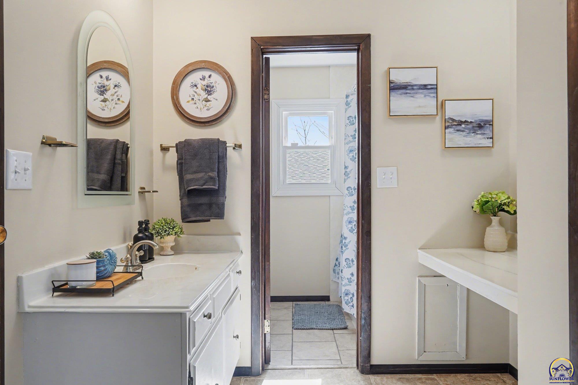 112 Walnut Court Perry, KS 66073 - Photo 15 of 36