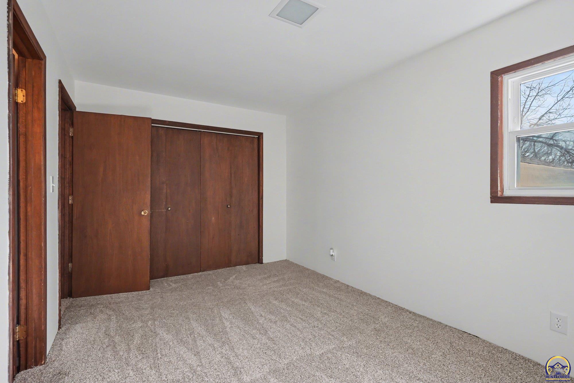 112 Walnut Court Perry, KS 66073 - Photo 18 of 36