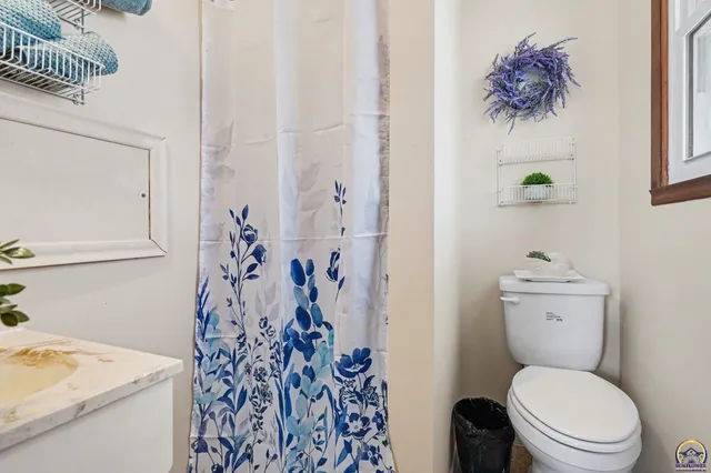 $249,900 | 112 Walnut Court, Perry, KS 66073