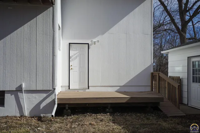 $249,900 | 112 Walnut Court, Perry, KS 66073