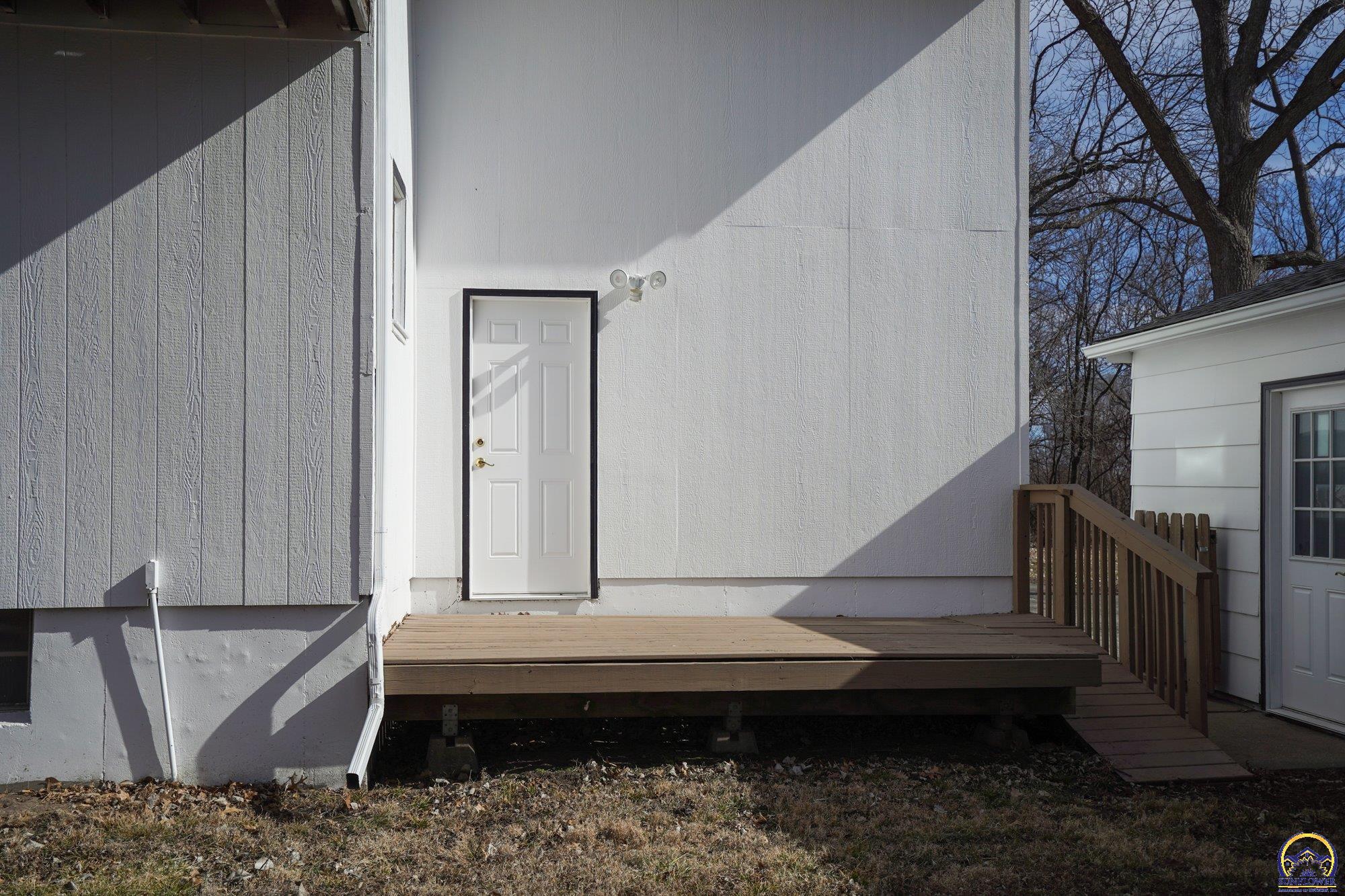 112 Walnut Court Perry, KS 66073 - Photo 28 of 36