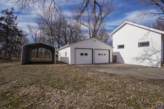 $249,900 | 112 Walnut Court, Perry, KS 66073