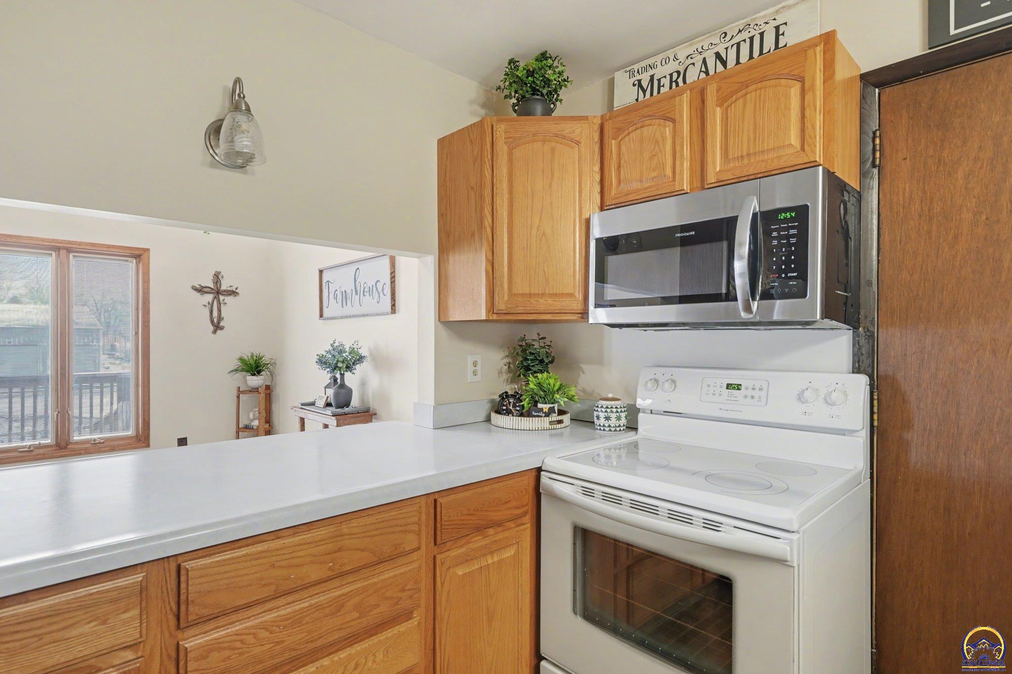 112 Walnut Court Perry, KS 66073 - Photo 10 of 36