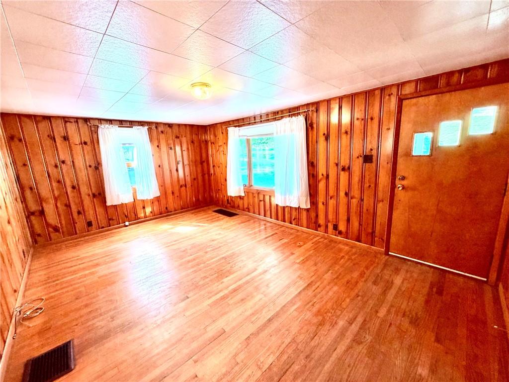 328 Keslar School Road Acme, PA 15610 - Photo 4 of 22