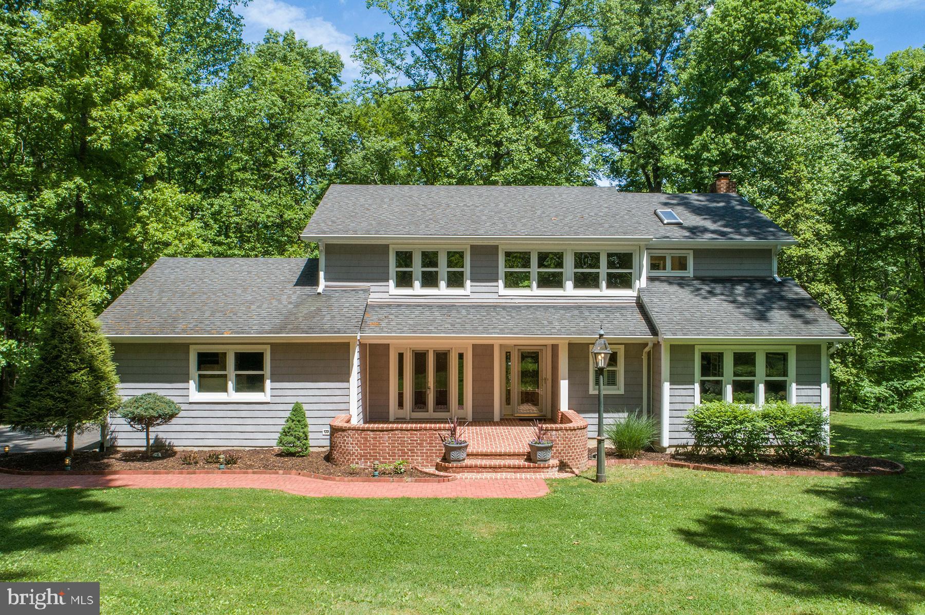 3226 Cragun Road Edgewater, MD 21037 - Photo 2 of 57 Welcome to 3226 Cragun Rd w/ super privacy
