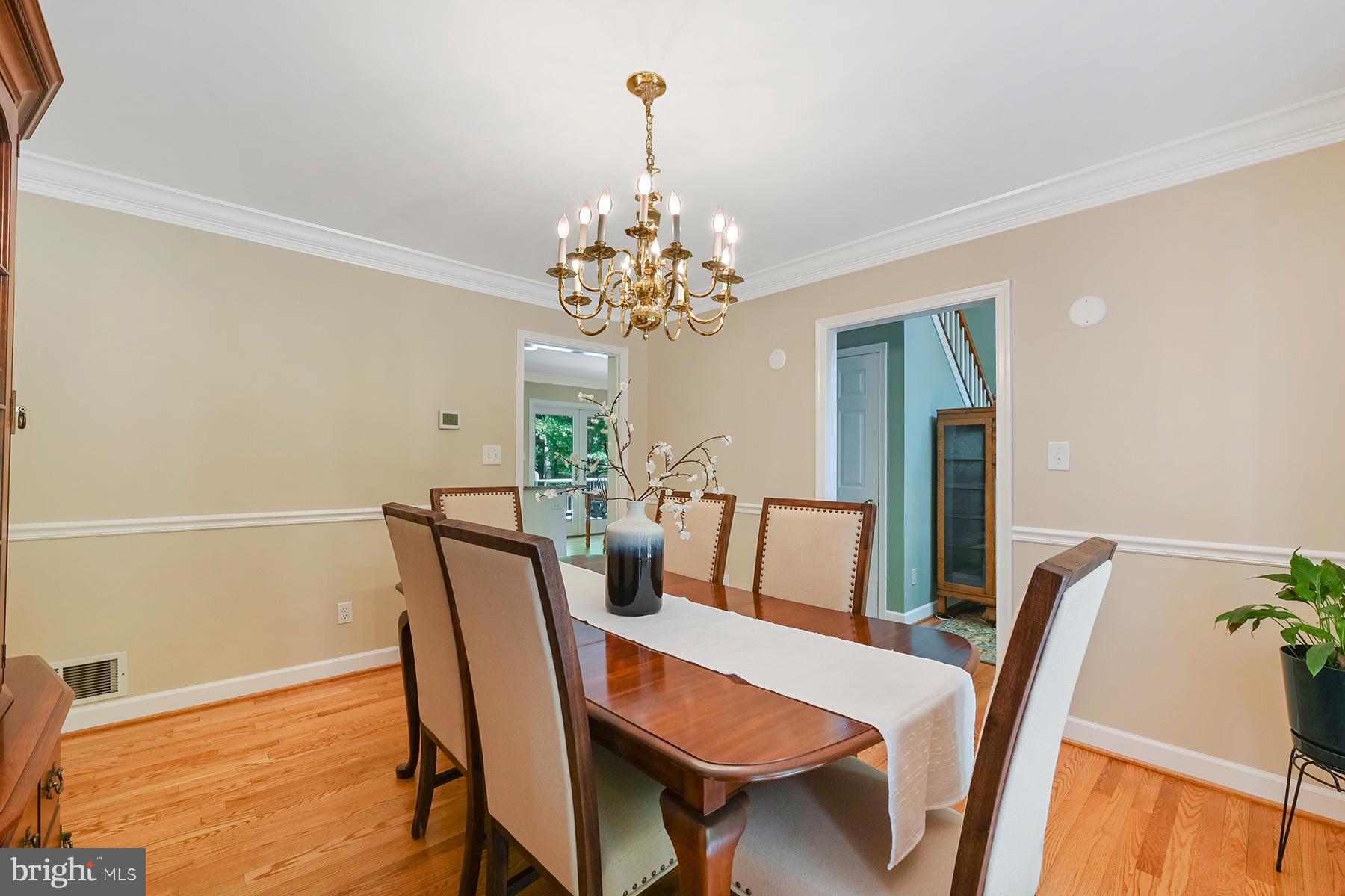 3226 Cragun Road Edgewater, MD 21037 - Photo 18 of 57 Formal dining space